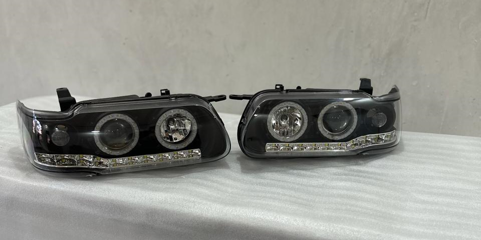 Toyota Tazz headlight set Black LEDs+xenons