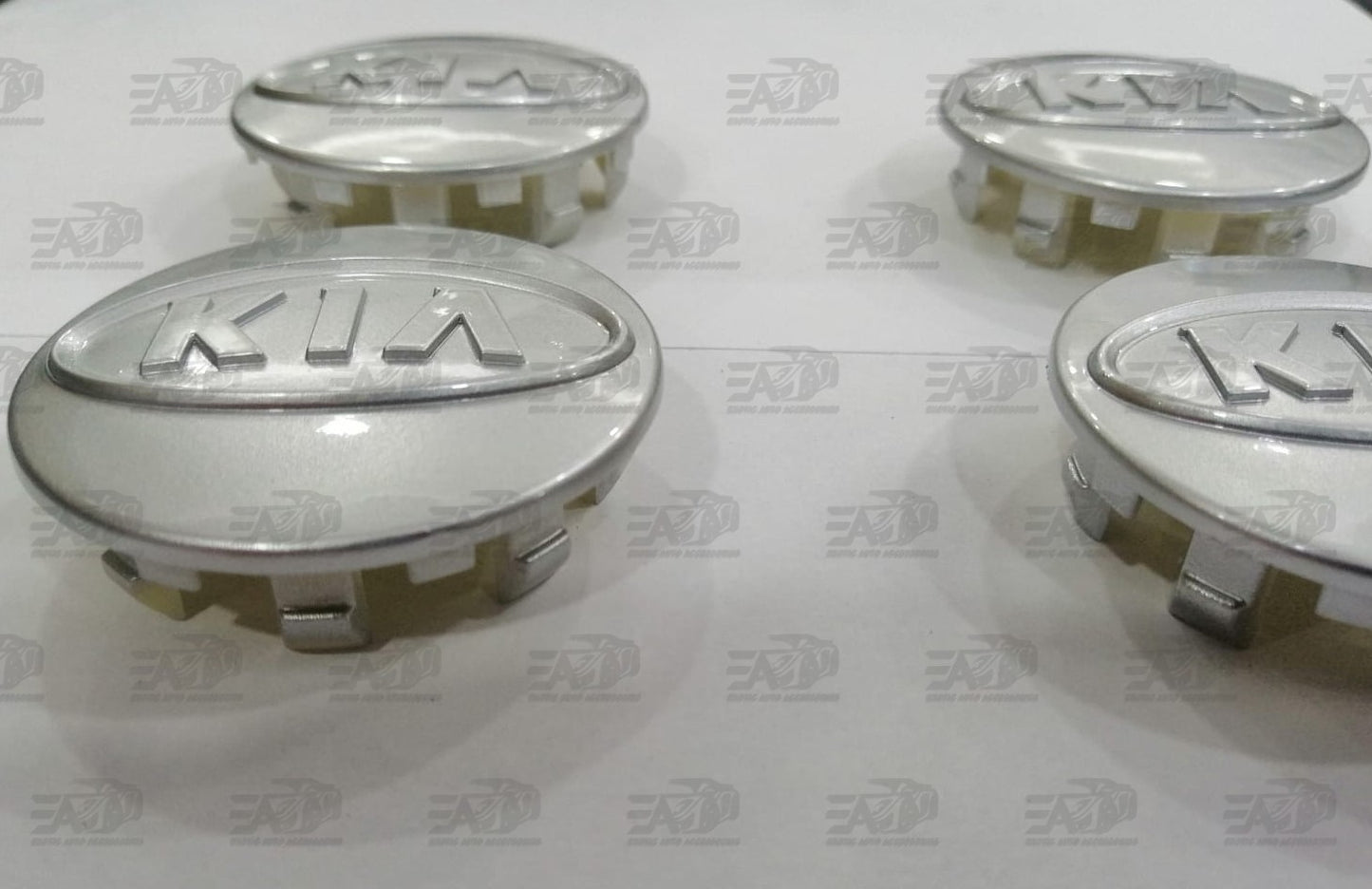 Kia silver center caps set 58mm